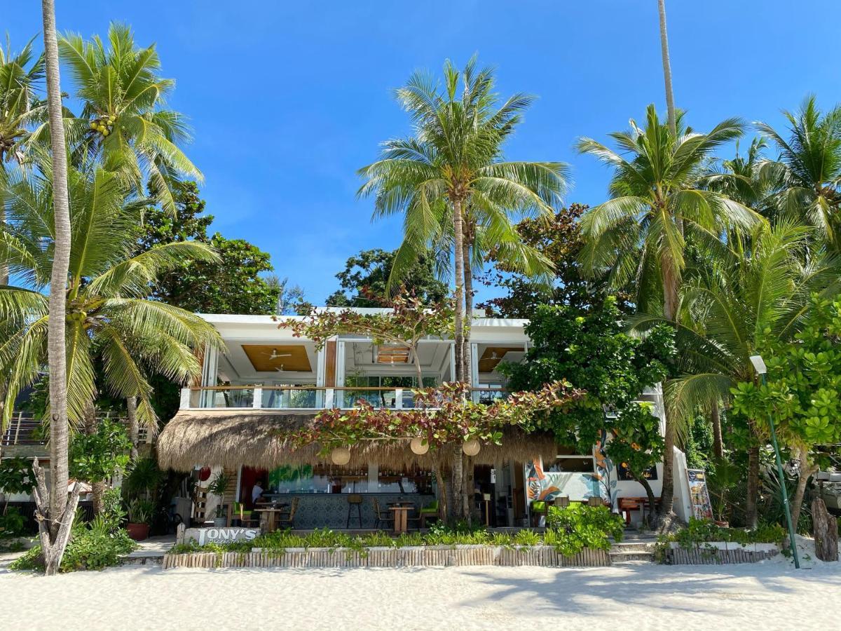 Jony'S Beach Resort Balabag  Exterior photo