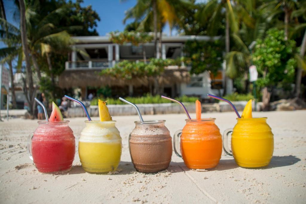 Jony'S Beach Resort Balabag  Exterior photo